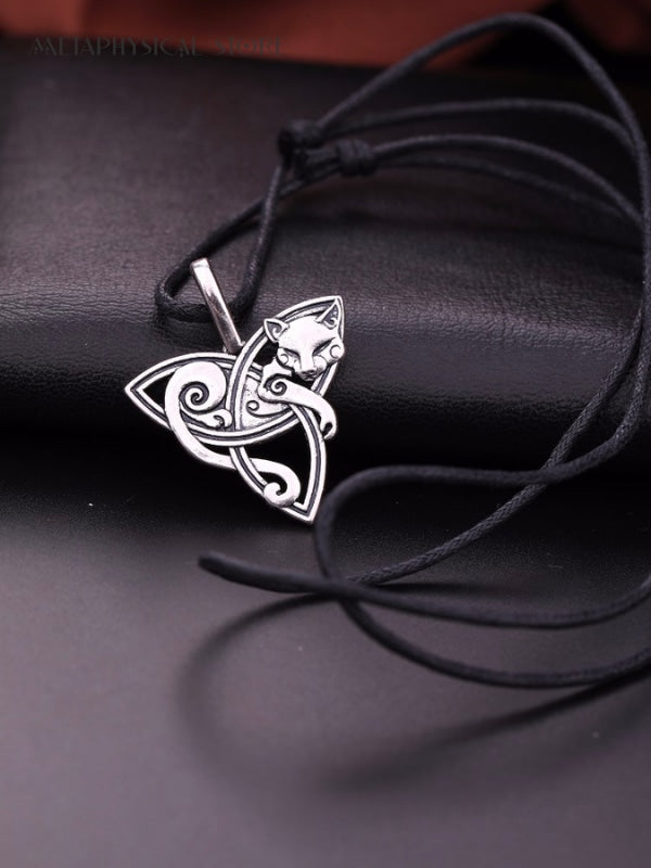 Cat triquetra necklace