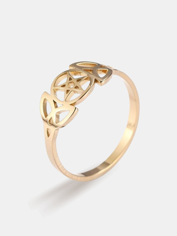 Gold pentacle ring