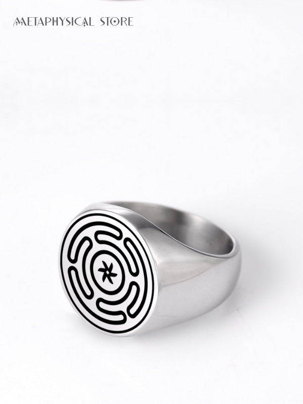 Hecate ring