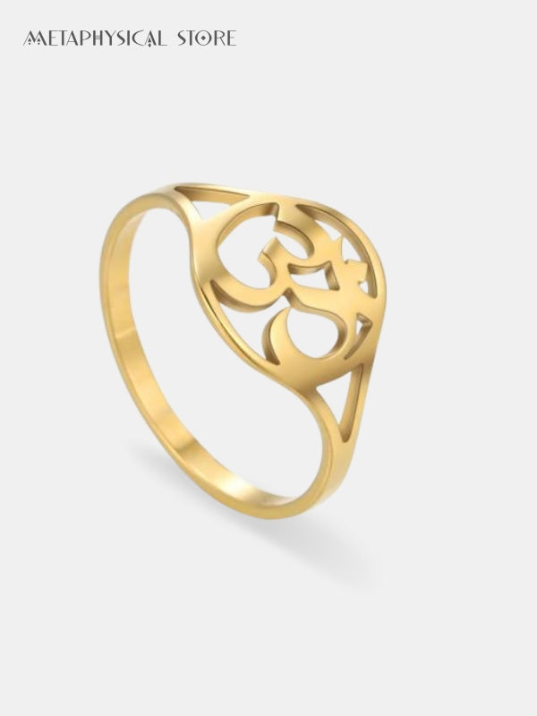 Om ring gold