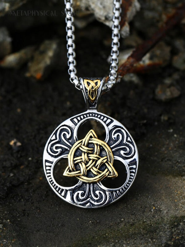 Trinity knot necklace