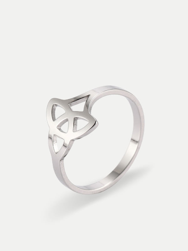 Silver Celtic knot ring