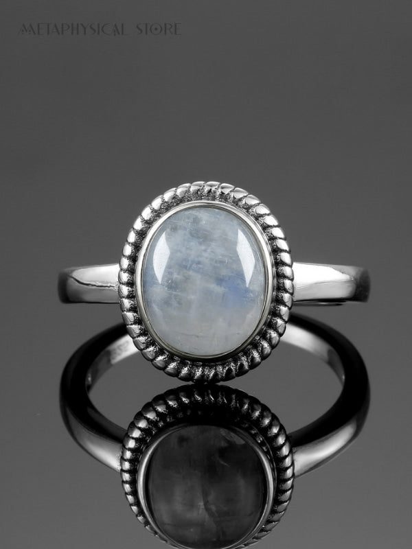 Silver moonstone ring