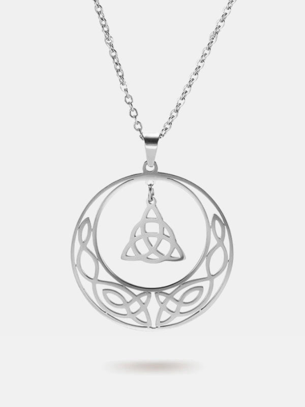 Trinity knot necklace silver
