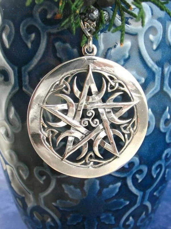 Wiccan Pentagram necklace