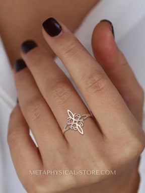 Witches Knot Ring - Resizable